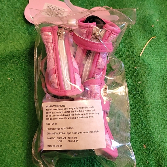 Dog Booties Pink Small set of 4 - Picture 2 of 2